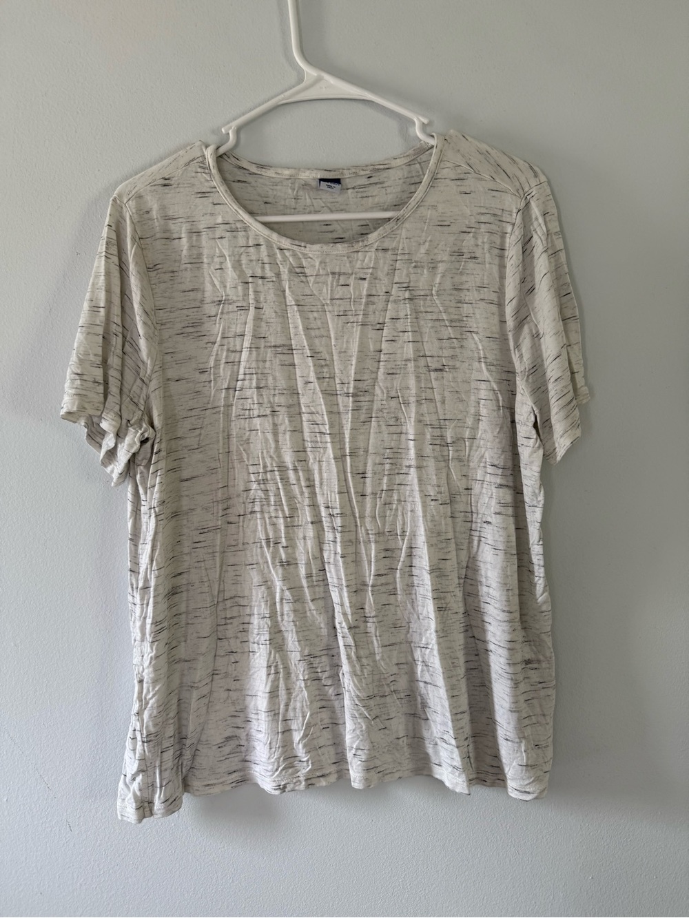 Old Navy Cream Heathered Short-Sleeve Tee with Black Speckle